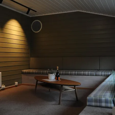 Krokstrand Fjellpark As *